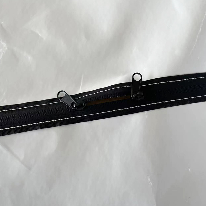Zipper Door